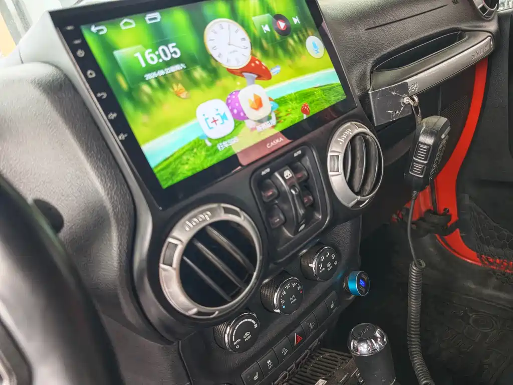 Jeep Wrangler 2015 — фото 14