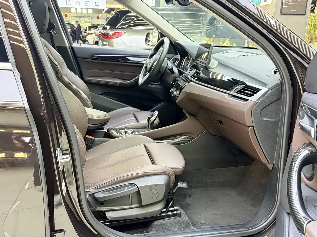 BMW X1 2020 — фото 16