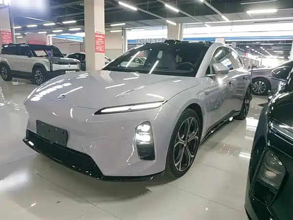 NIO ET5T 2025