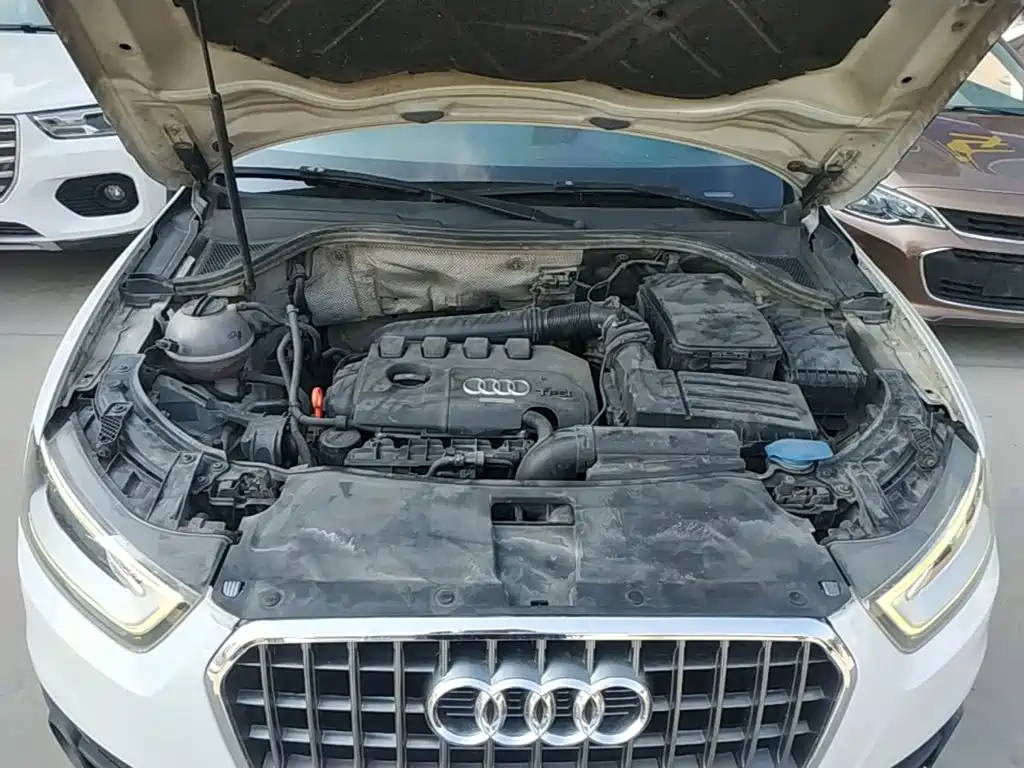 Audi Q3 2015 — фото 20