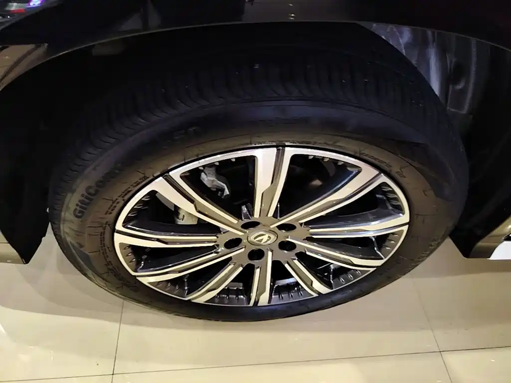 Changan CS75PLUS 2025 — фото 23