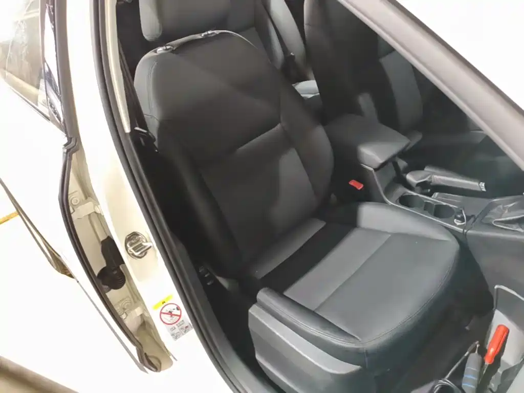 Skoda Octavia 2018 — фото 25