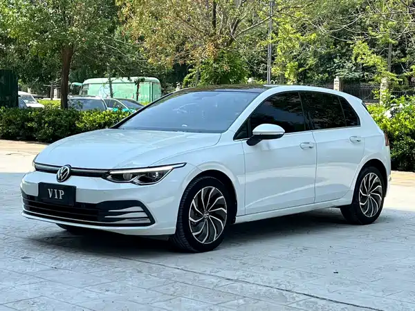 Volkswagen Golf 2023