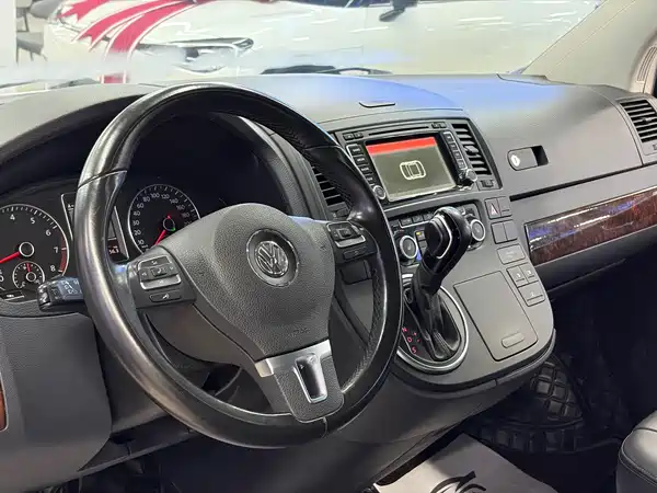Volkswagen Metroway 2012
