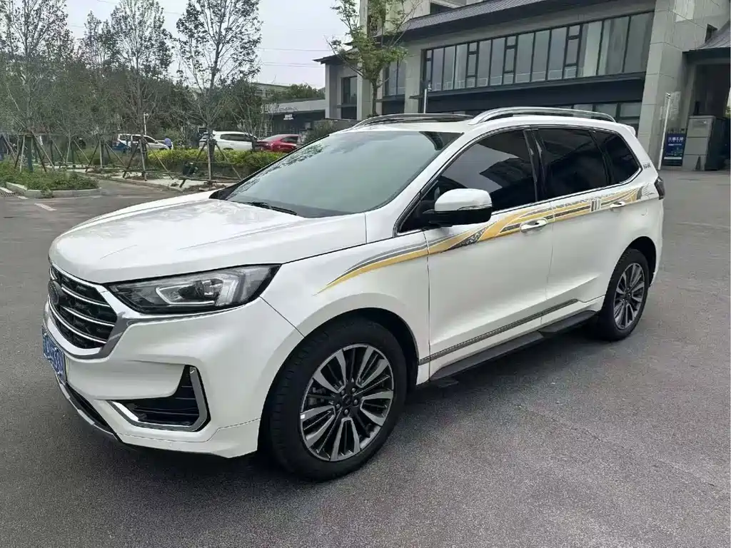 Ford Edge 2022 — фото 3