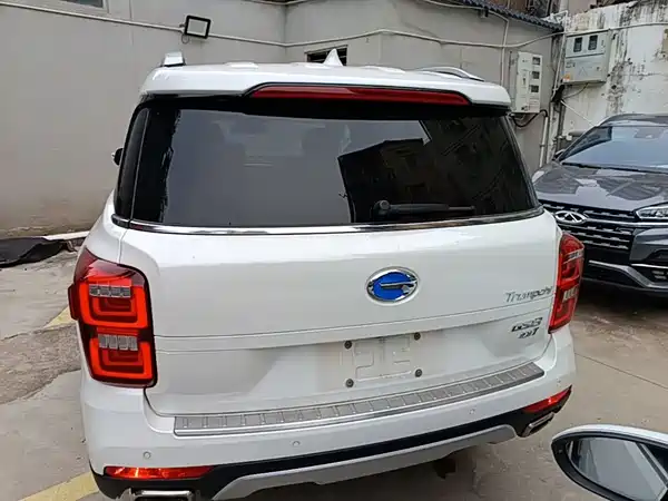 GAC Trumpchi GS8 2017
