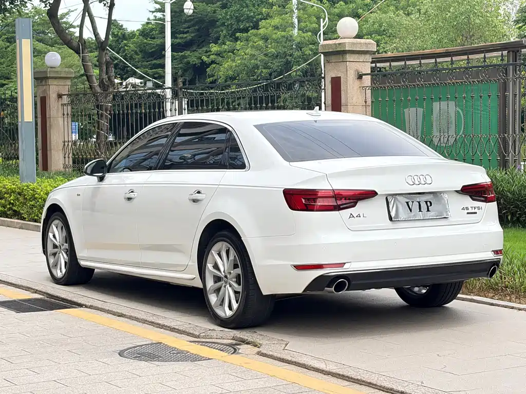 Audi A4L 2016 — фото 10