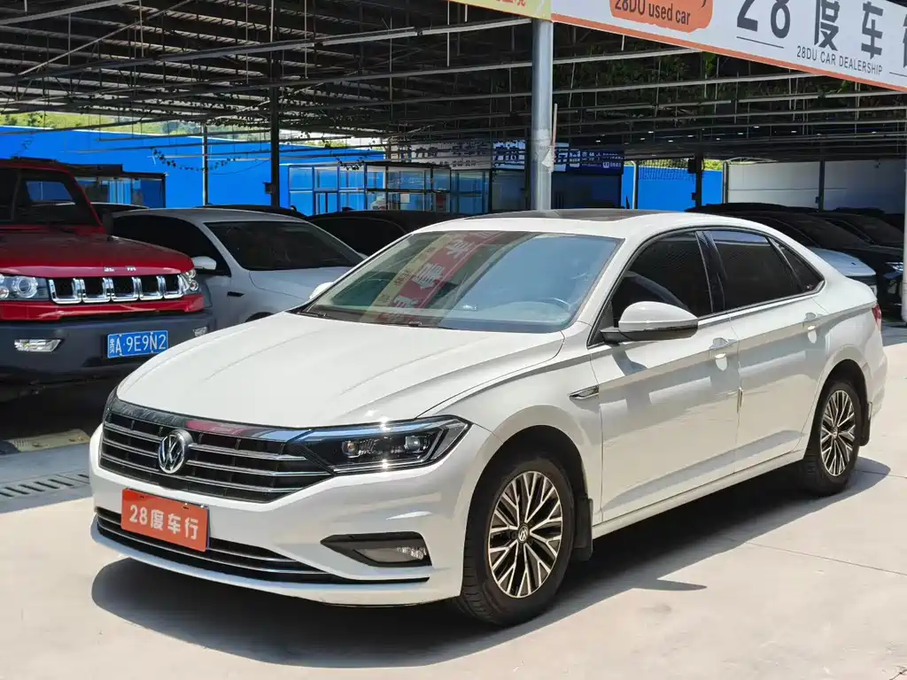 Volkswagen Sagitar 2020