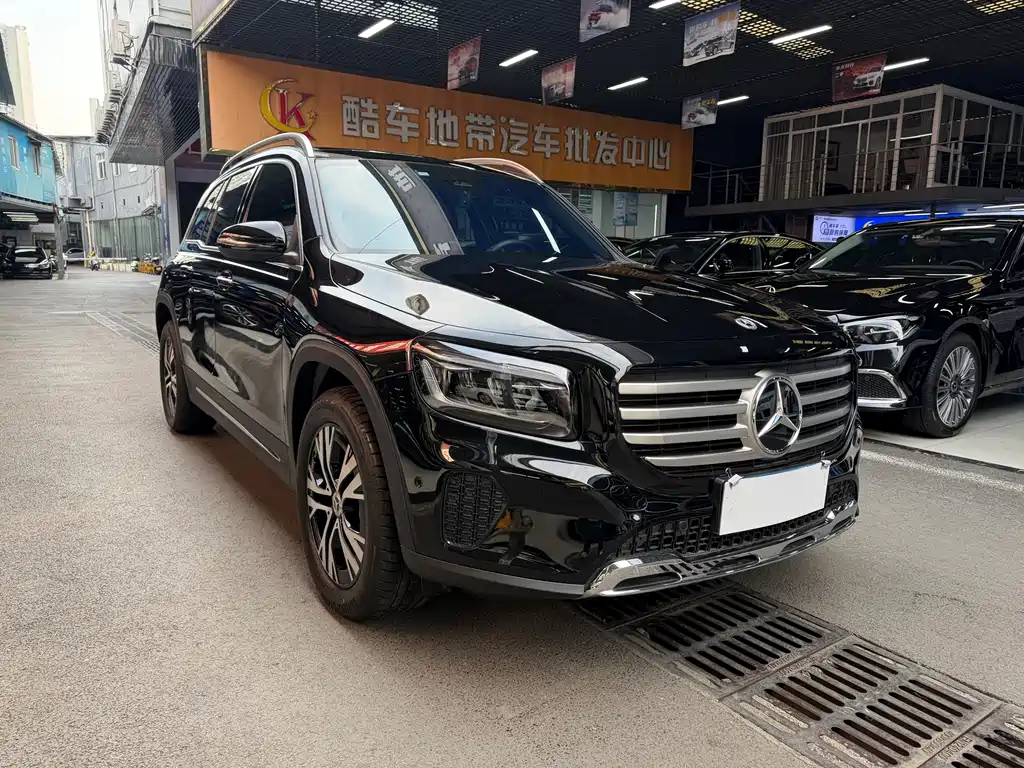 Mercedes-Benz GLB 2024