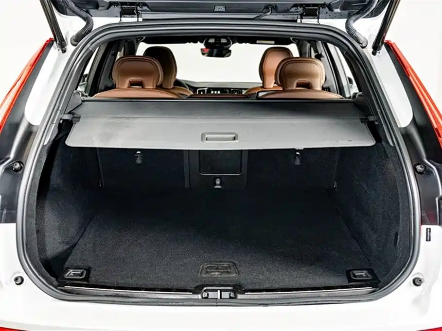 Volvo XC60 2025 — фото 24