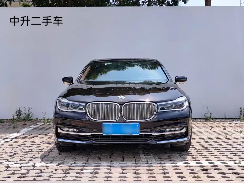 BMW 7 Series 2018 — фото 3