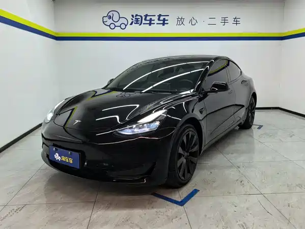 Tesla Model 3 2023