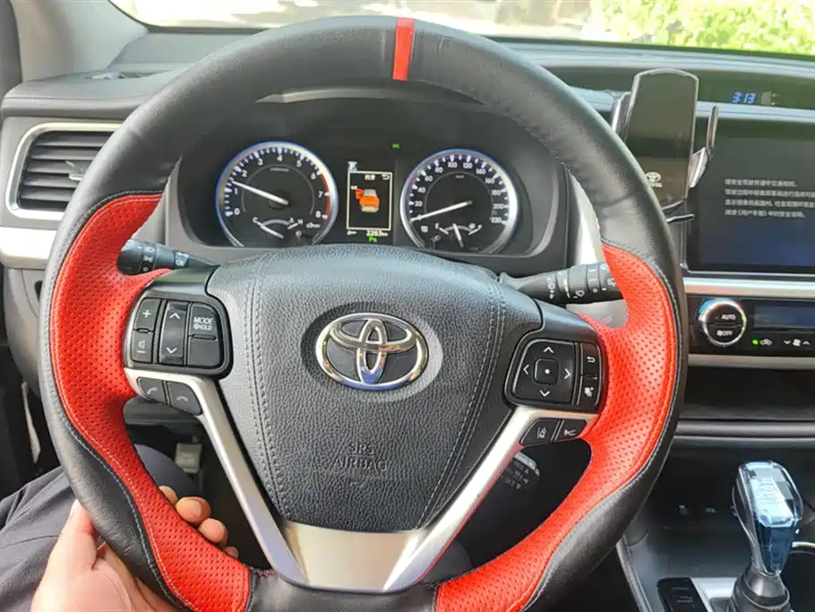 Toyota Highlander 2018 — фото 15