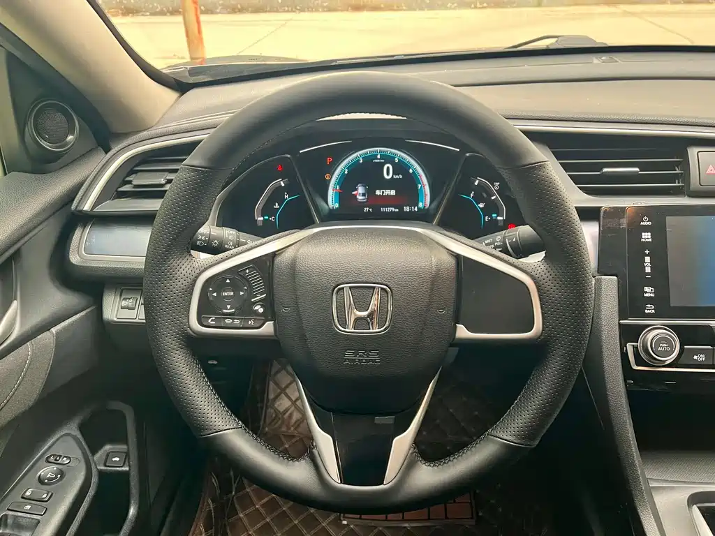 Honda Civic 2018 — фото 15