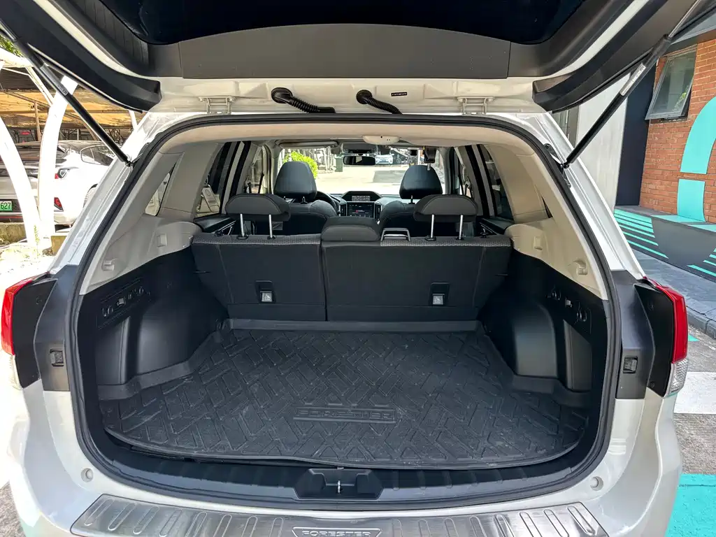 Subaru Forester 2020 — фото 30