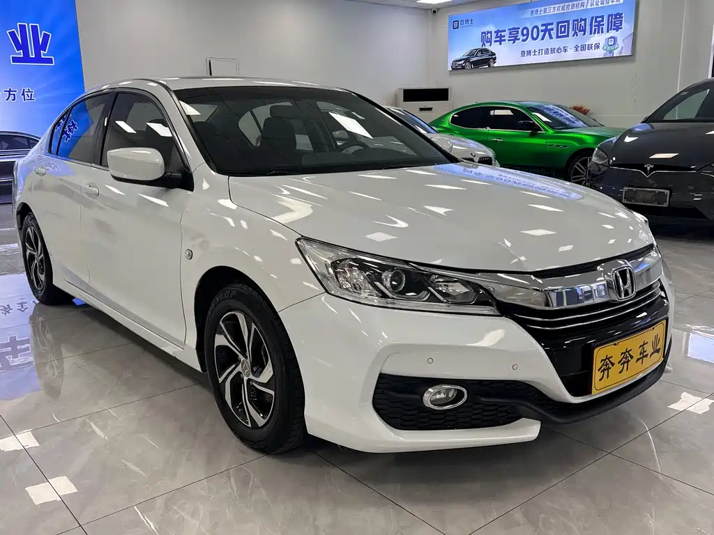 Honda Accord 2017 — фото 2