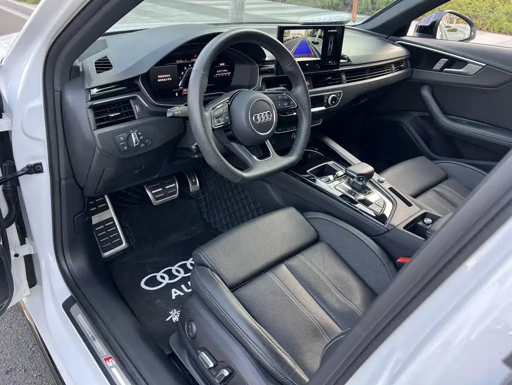 Audi A4L 2024