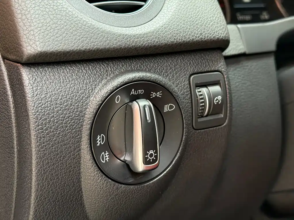 Volkswagen Tiguan 2014 — фото 12