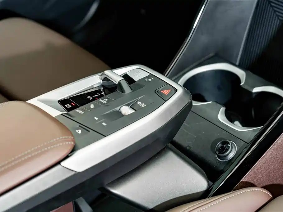 BMW X2 2025 — фото 18