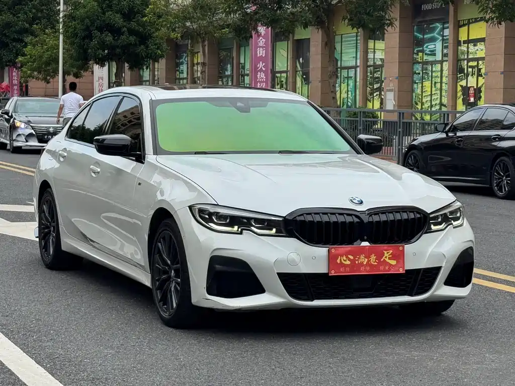 BMW 3 Series 2021