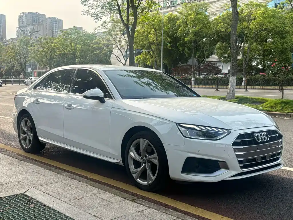 Audi A4L 2020 — фото 2
