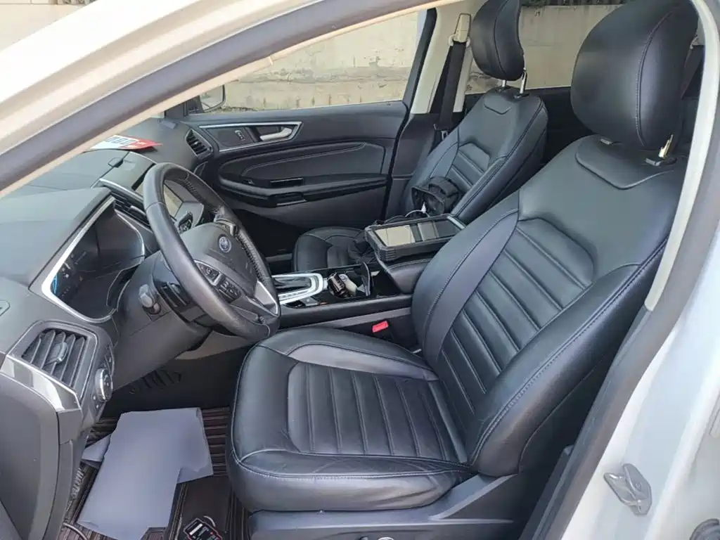 Ford Edge 2019 — фото 11