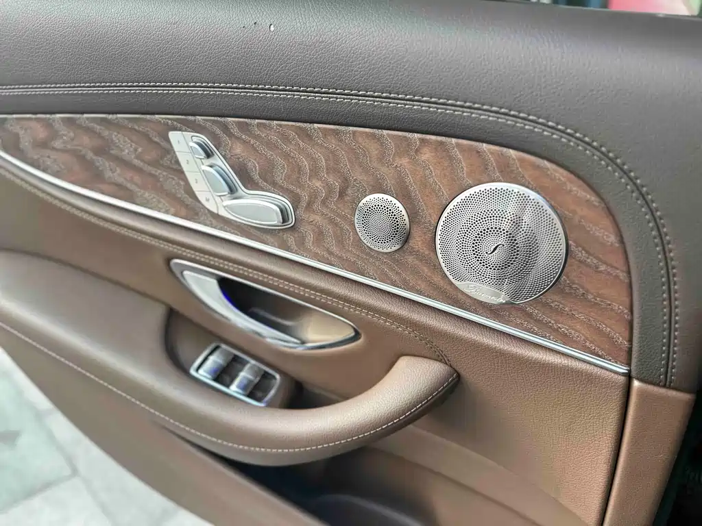 Mercedes-Benz E-Class 2022 — фото 26