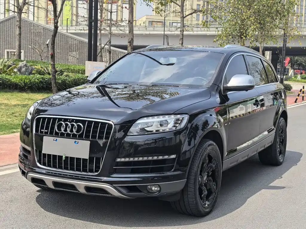 Audi Q7 2015 — фото 1