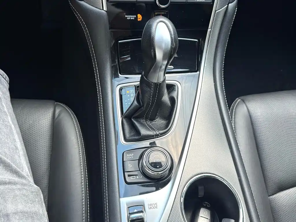 Infiniti Q50L 2015 — фото 14