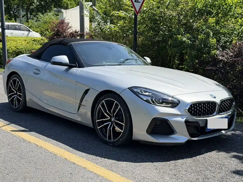 BMW Z4 2023 — фото 2