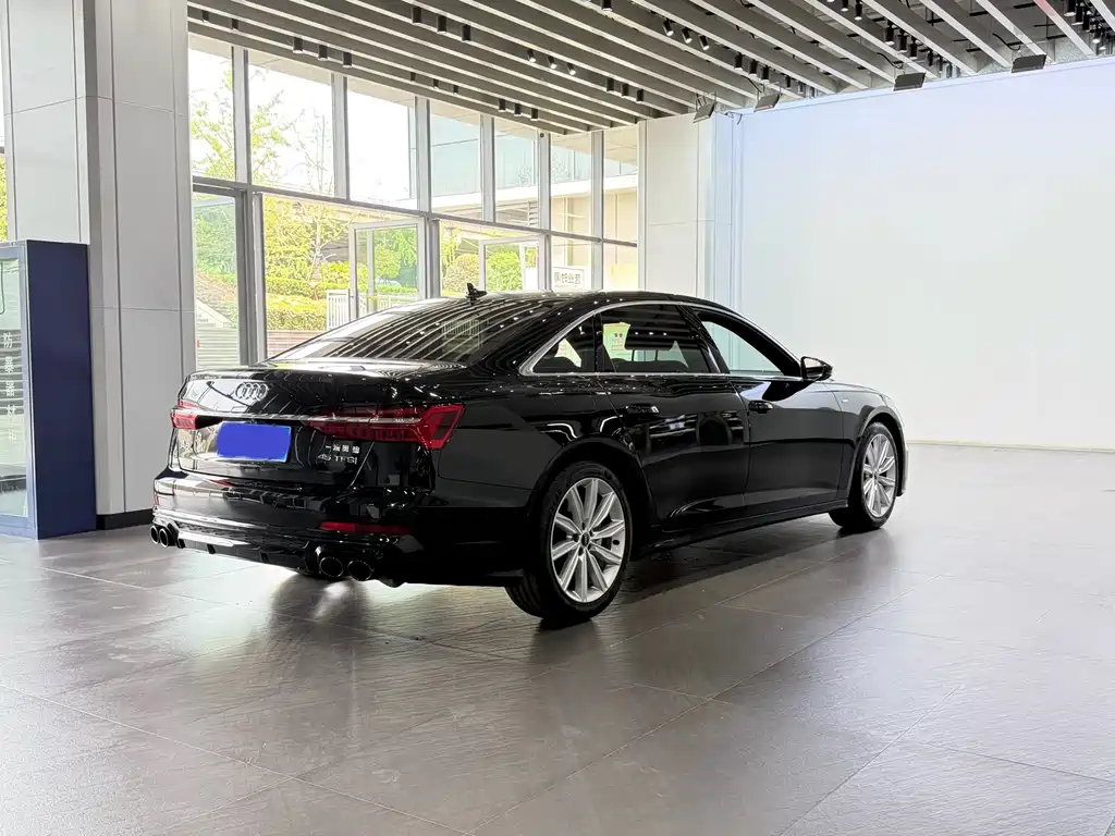 Audi A6L 2023 — фото 18