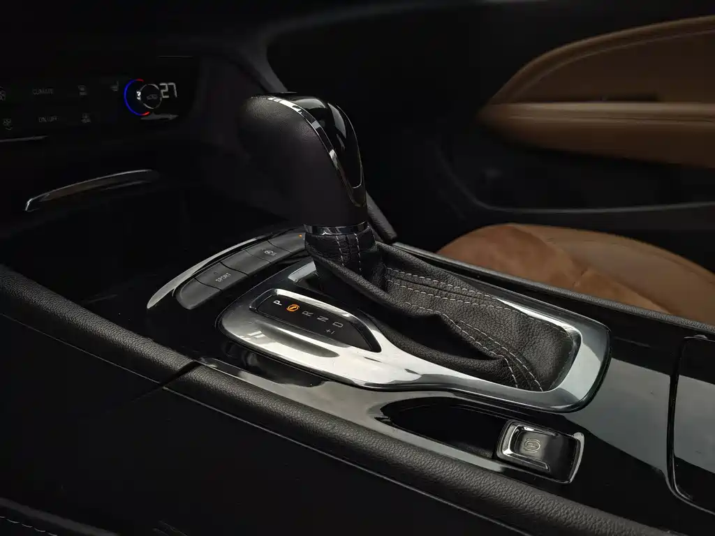 Buick Regal 2019 — фото 14