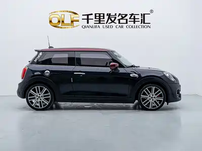 MINI MINI 2020