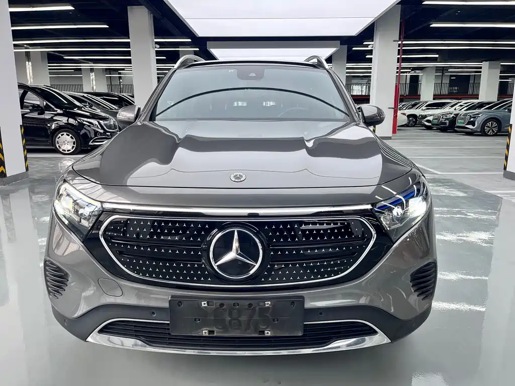 Mercedes-Benz EQB 2022