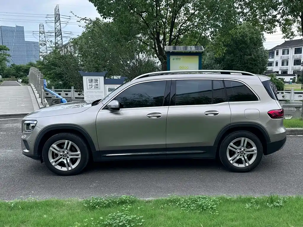 Mercedes-Benz GLB 2020