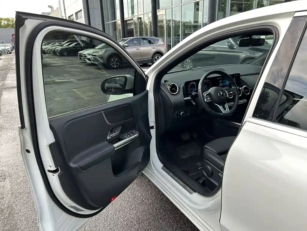 Mercedes-Benz B-Class 2020 — фото 11