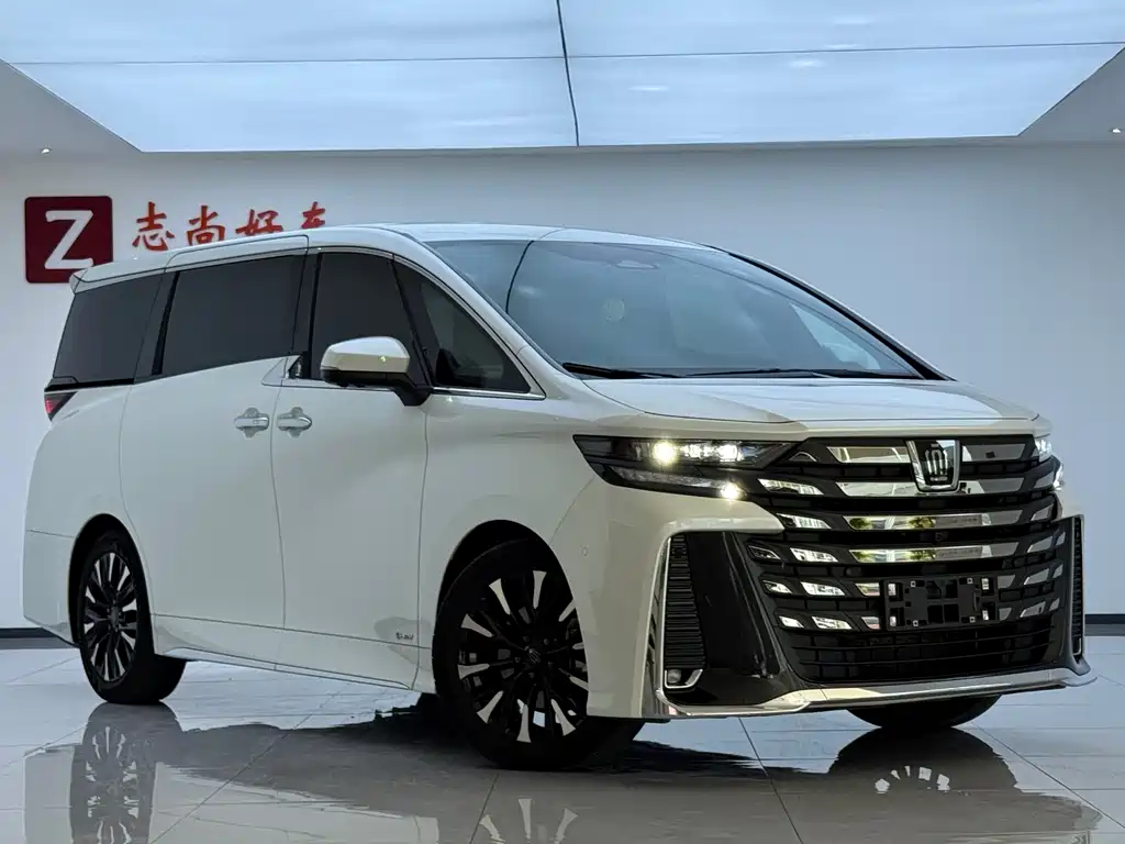 Toyota Vellfire 2024 — фото 3
