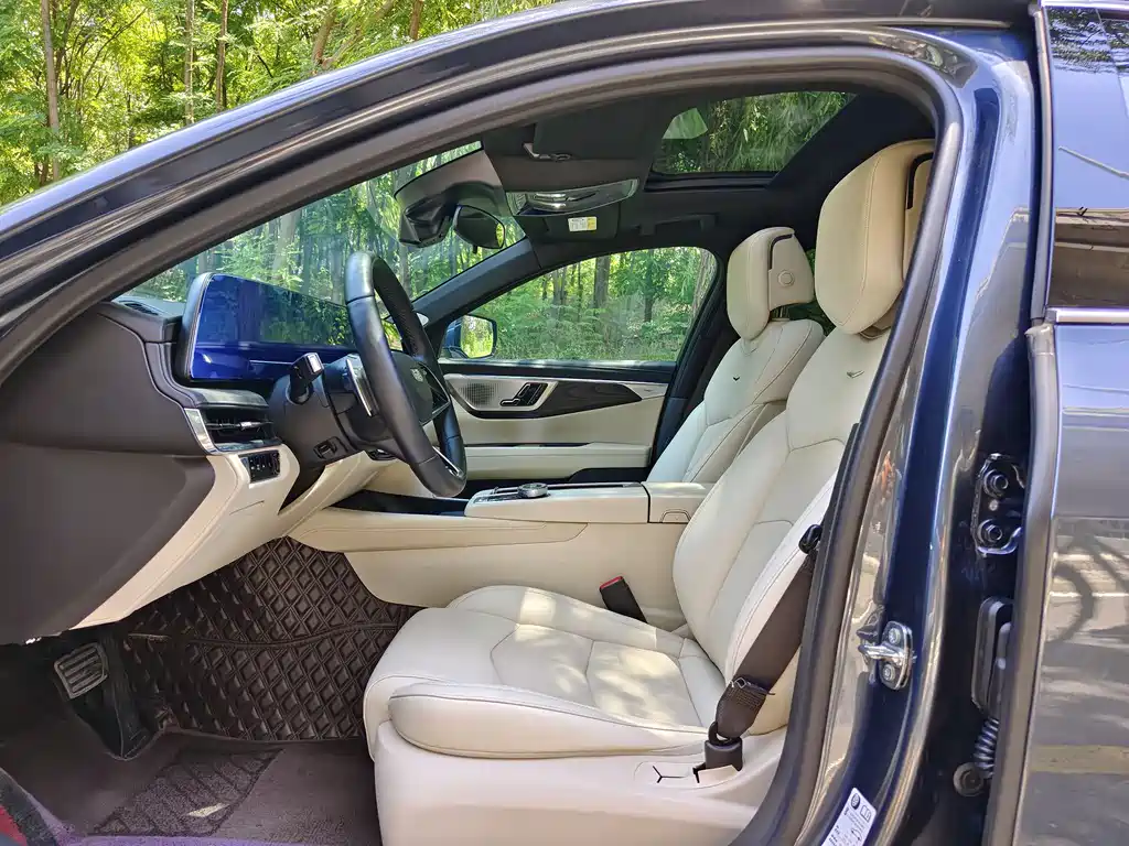 Cadillac CT6 2023 — фото 10