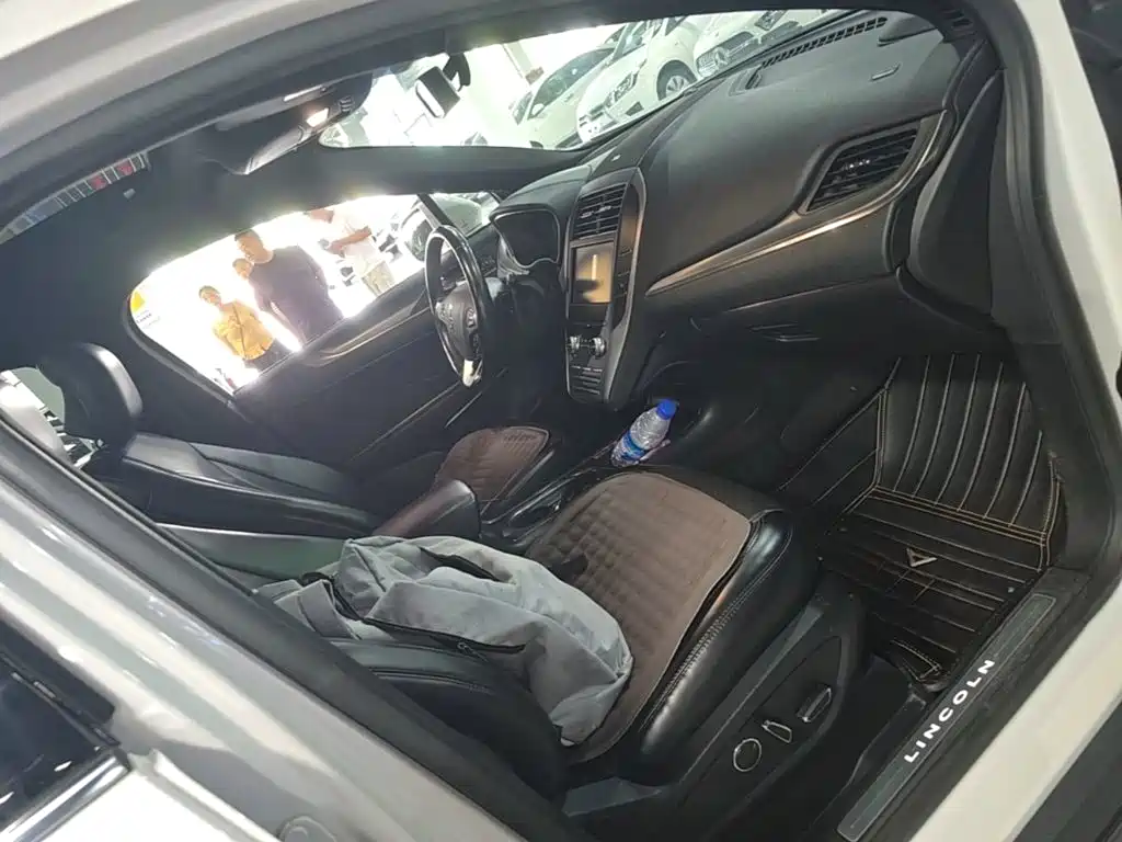Lincoln MKC 2015 — фото 20