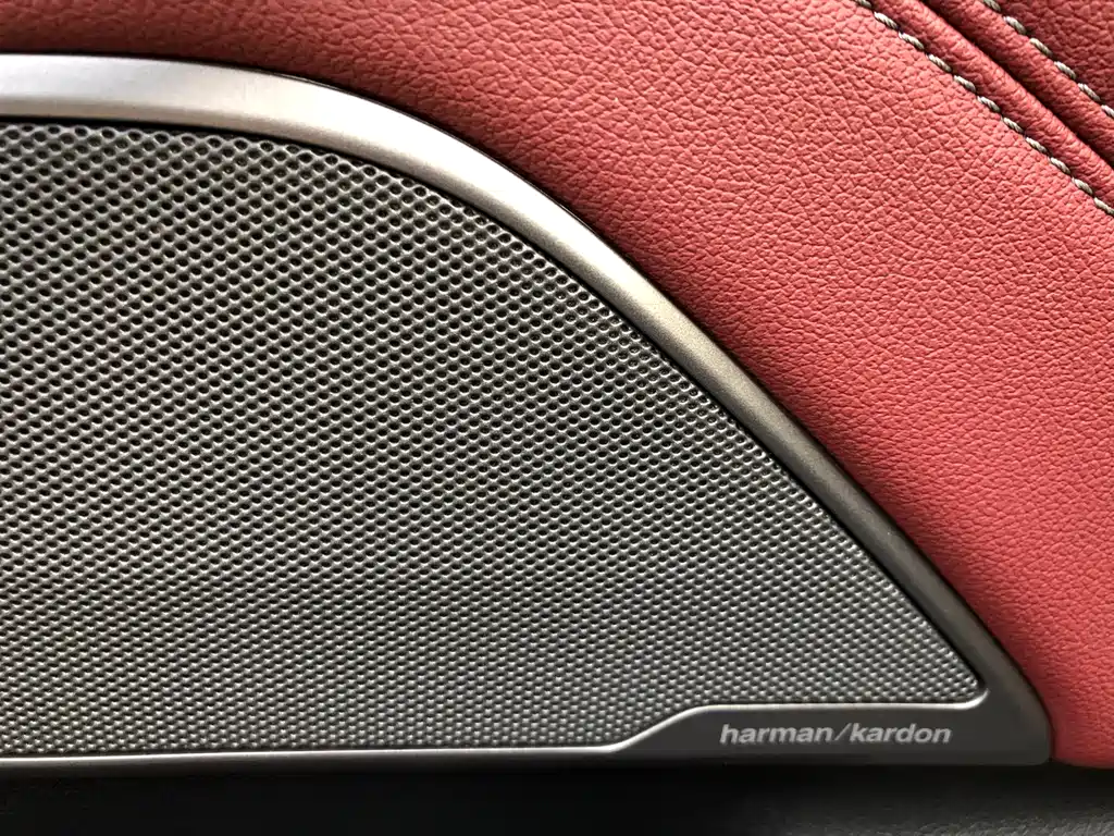 BMW 5 Series 2023 — фото 17