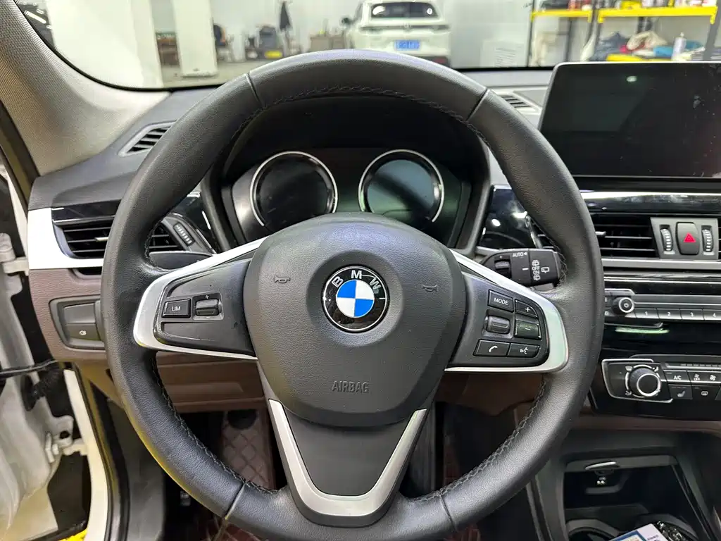 BMW X1 2022 — фото 9