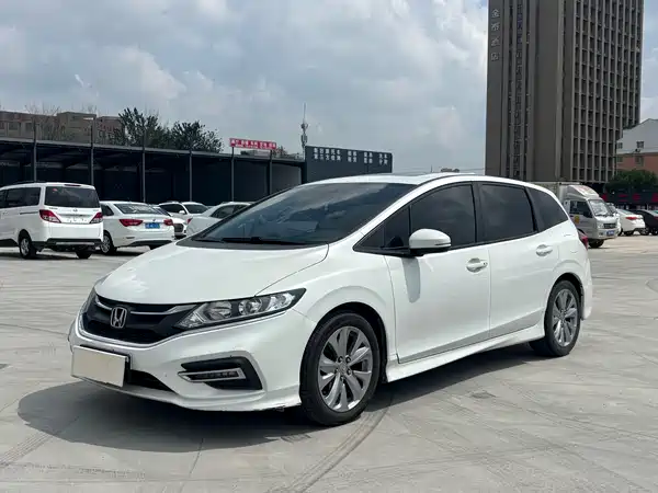Honda Jade 2017