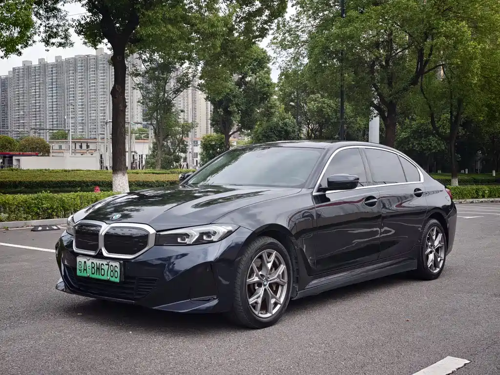 BMW i3 2023 — фото 1