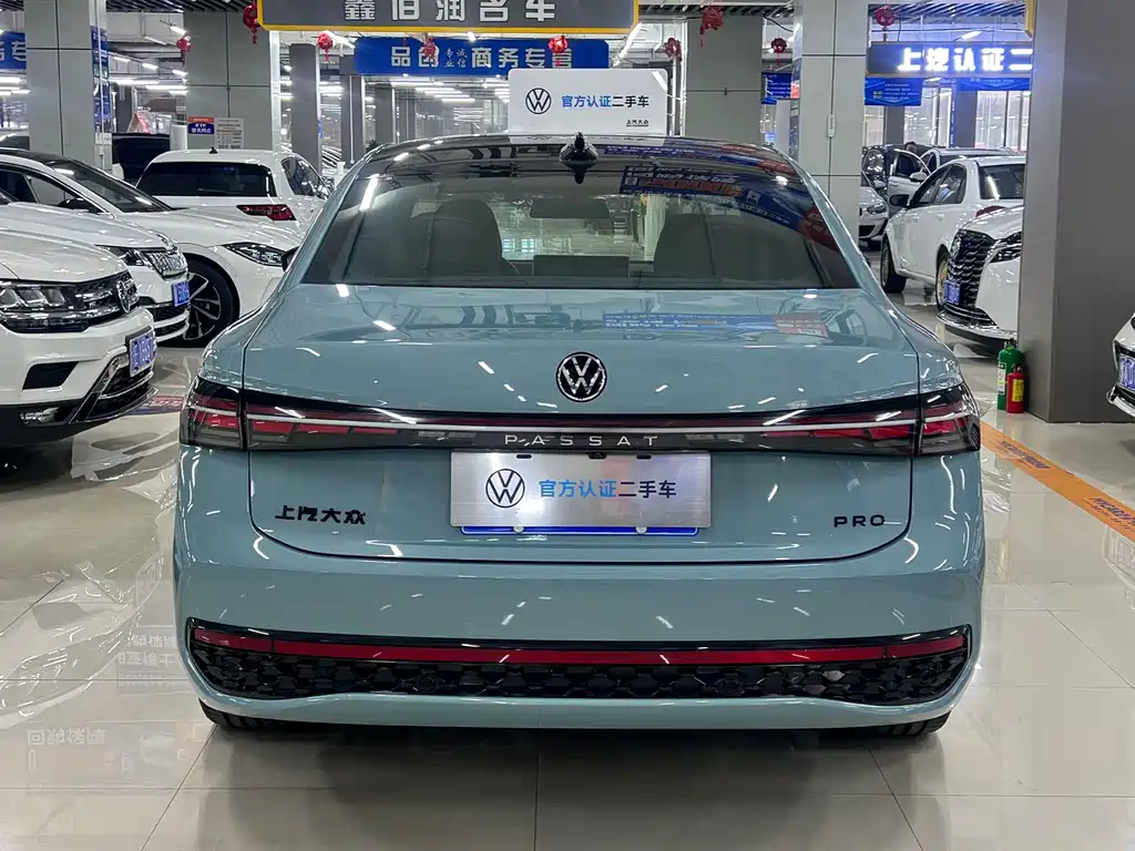 Volkswagen Passat 2024