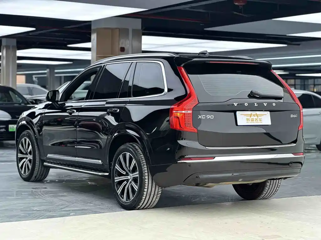Volvo XC90 2022 — фото 3