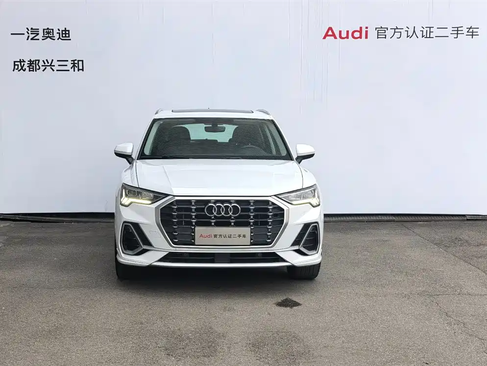 Audi Q3 2022 — фото 2