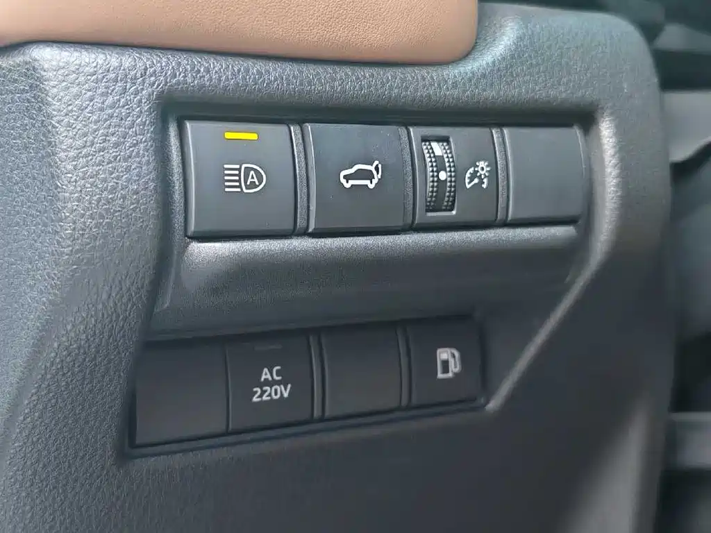 Toyota Prado 2025 — фото 18