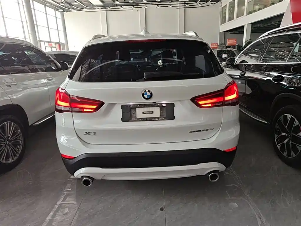 BMW X1 2021 — фото 6
