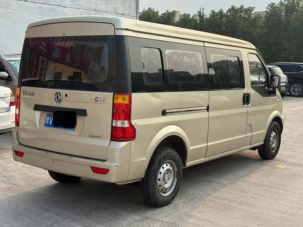 Dongfeng Xiaokang C36 2016 — фото 7