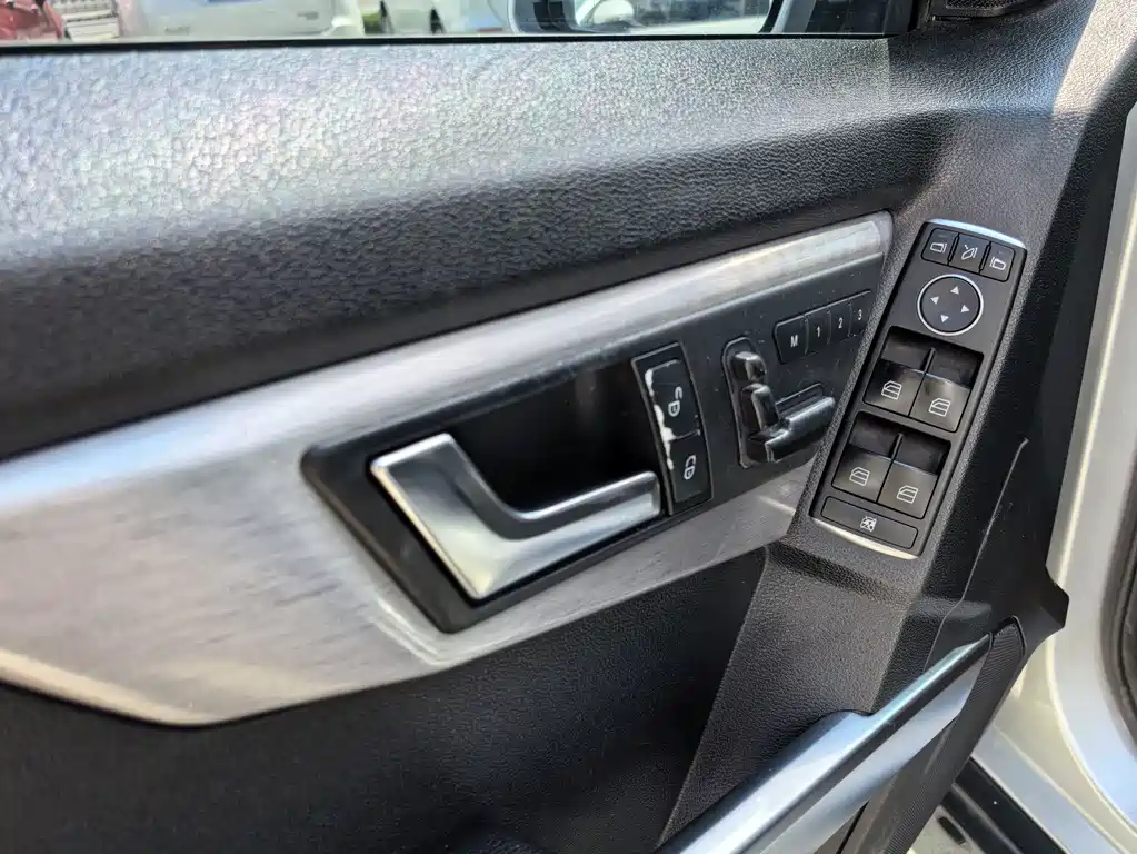 Mercedes-Benz GLK-Class 2011 — фото 13